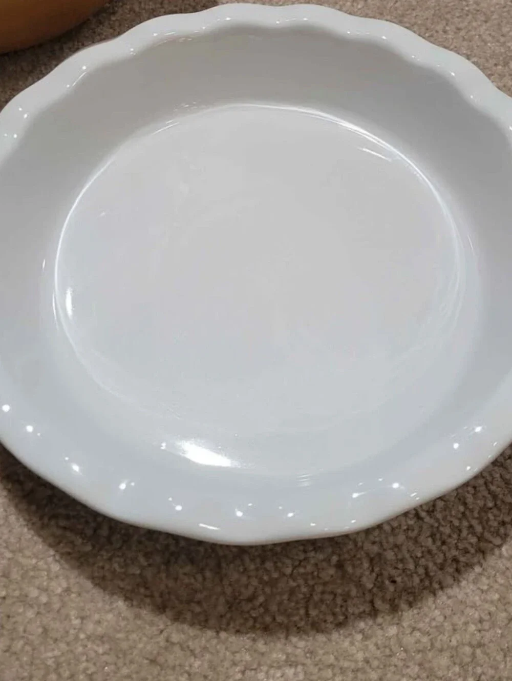 White Ceramic Scalloped Serving Pie Dish